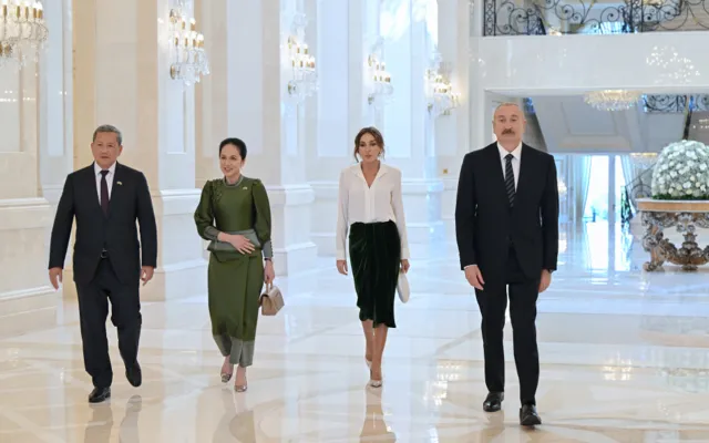 Prezidentlə xanımının adından rəsmi nahar verildi - Video - Fotolar