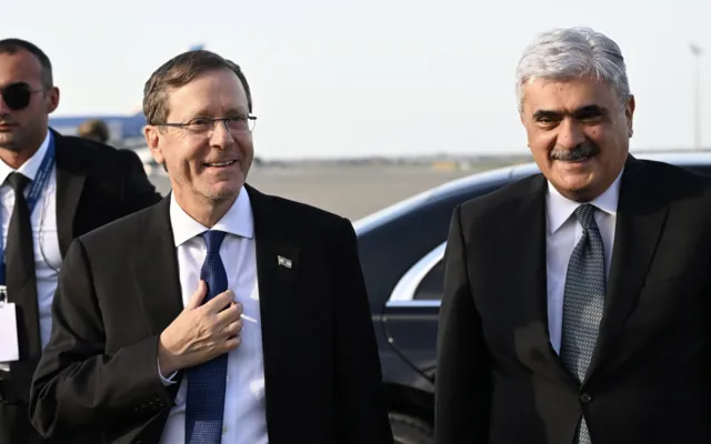 İsrail Prezidenti Azərbaycana gəldi - Fotolar