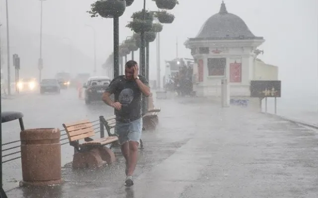 İstanbulda məktəblər bağlandı - Səbəb