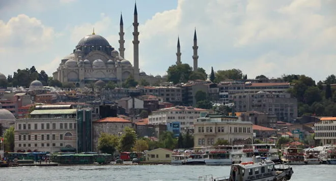 Türkiyədə təbii fəlakət: 6 vilayətdə dərslər dayandırıldı