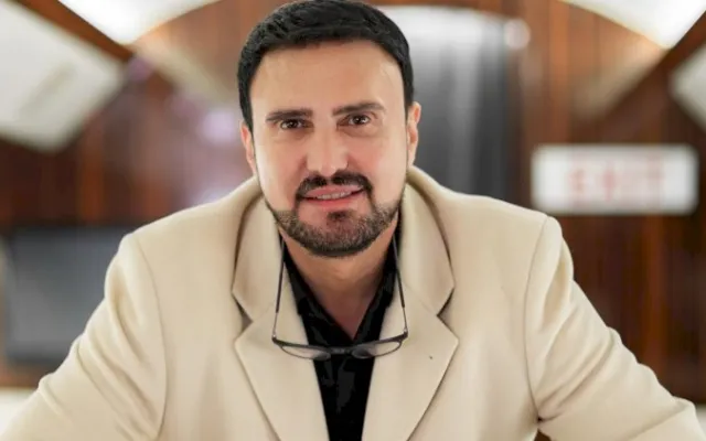 Nadir Qafarzadə toy təşkilatçılarını yerlə-yeksan etdi: “Tüpürüm sizin üzünüzə!”
