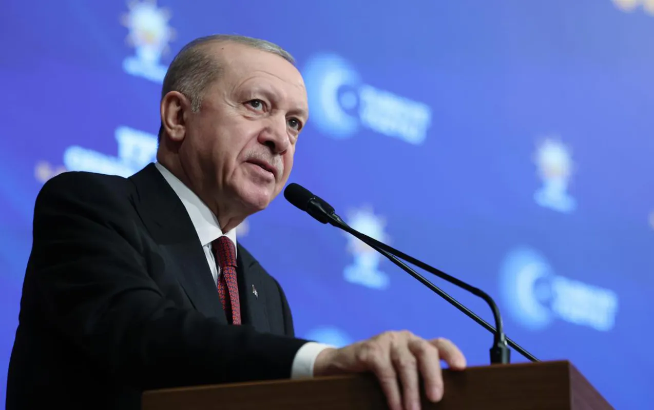 Ərdoğan Azərbaycanı Müstəqilliyin Bərpası Günü münasibətilə təbrik etdi - Foto