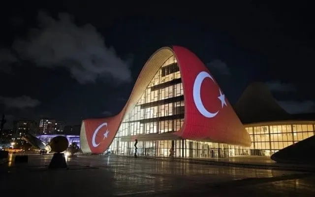 Türkiyə bayrağının Azərbaycanda endirilməsi... - Türkiyə PA