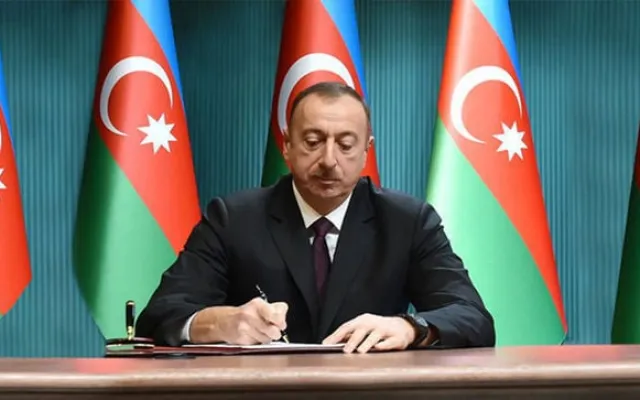 Elçin Yusubov vəzifəsindən azad edildi