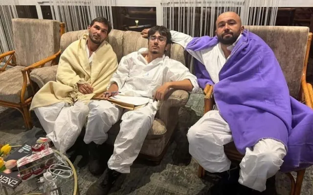 Vurulan gəmidə sağ qalan azərbaycanlılar oteldədir - Foto