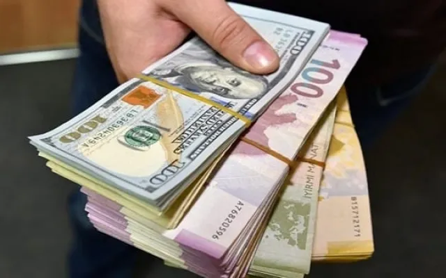 Dollar alıb-satanlara vacib xəbər...