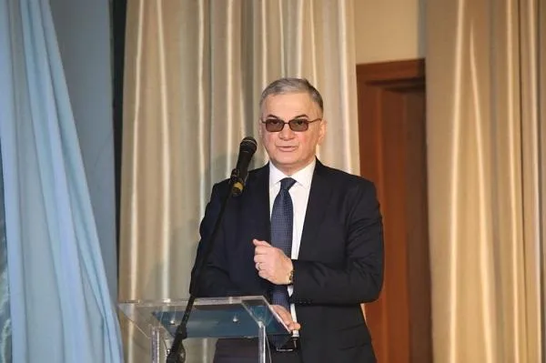 Sultan Qasımov 191 minlik dələduzluqda ittiham olunur