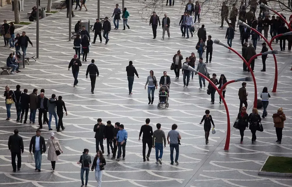 Azərbaycanda işləyən gənclərin sayı 94 min nəfər azaldı