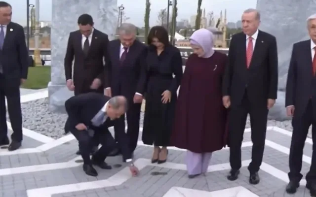 Ceyhun Bayramovun Ankarada Ziraat xanıma jesti... - Video