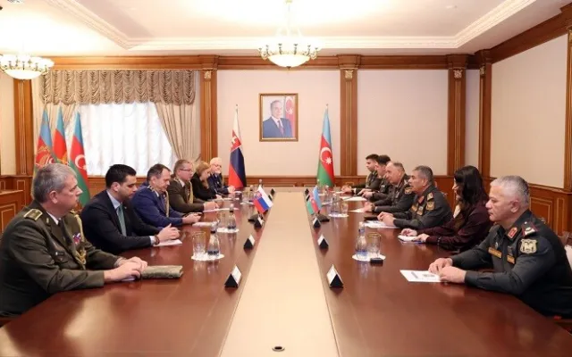 Zakir Həsənov Slovakiyanın Baş Qərargah rəisini qəbul etdi