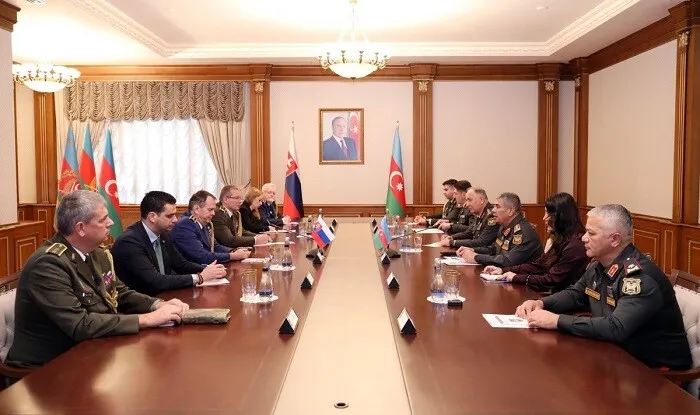 Zakir Həsənov Slovakiyanın Baş Qərargah rəisini qəbul etdi