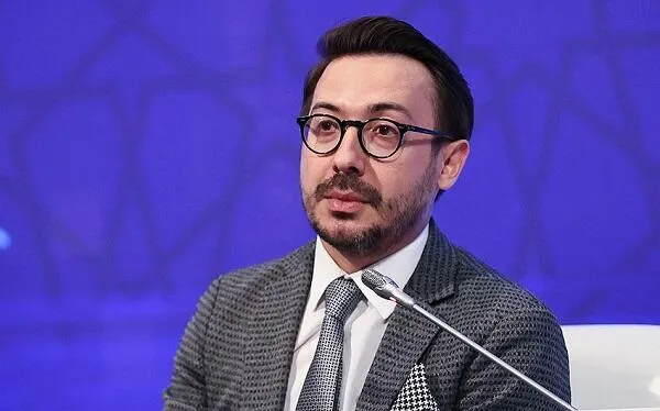 Azərbaycanla aramıza kimlər girir? - AA-nın baş direktoru
