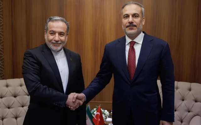 Hakan Fidan Abbas Arakçı ilə görüşdü