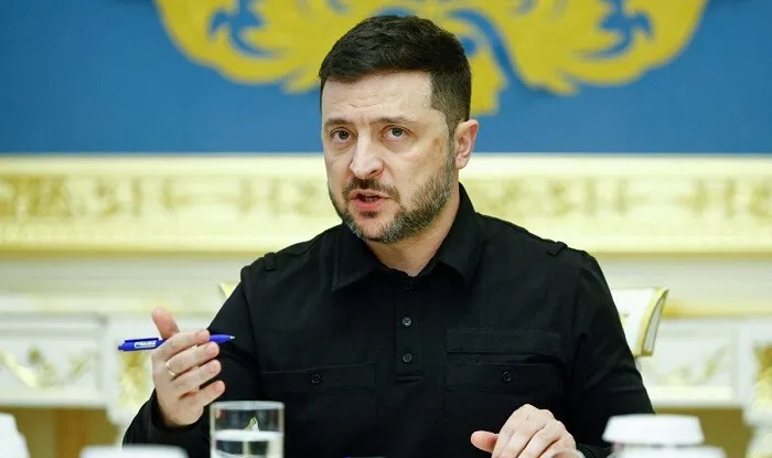 İki dəfə təyyarəmə hücum oldu - Zelenski