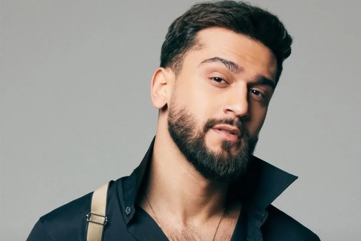 Müğənni JONY adını və soyadını dəyişdi - FOTO