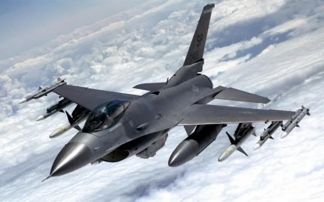 Ukrayna F-16-sız qala bilər - Xəbərdarlıq