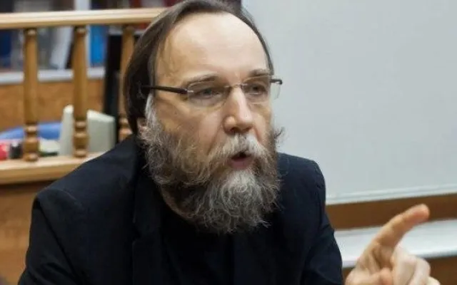 Dugin: Elita Putinə təzyiq edir - Qələbə olmadan...