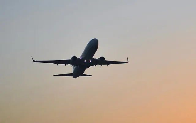 İran aviaşirkətləri Gürcüstana uçuşları dayandırdı