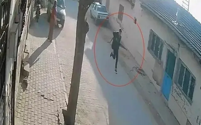 Türkiyədə məktəbdə hücum anı - Video