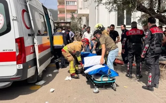Türkiyədə məktəbə silahlı hücum: 4 şagird yaralandı