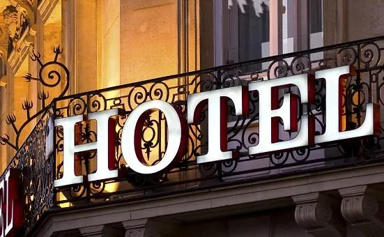 Otel işçiləri 1 milyon dollar mənimsədi - Video