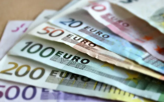 Süni intellektlə bank rəhbərinin səsini təqlid edib - 95 milyon oğurladılar
