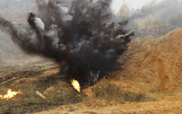 Bakı sakininin maşını Şuşada minaya düşdü