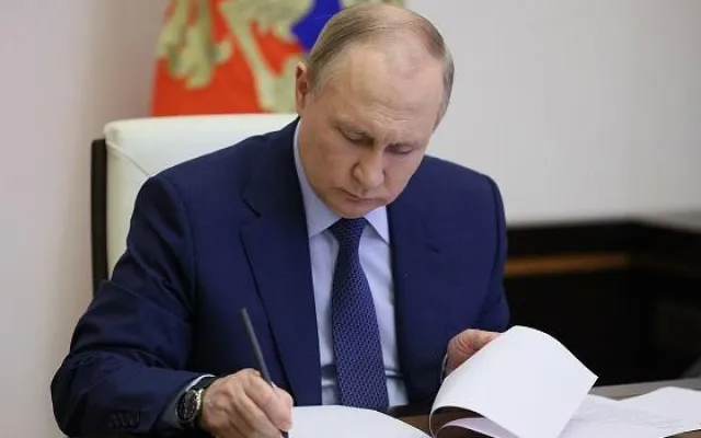 Putin Savelyevi işdən çıxartdı - Səbəb
