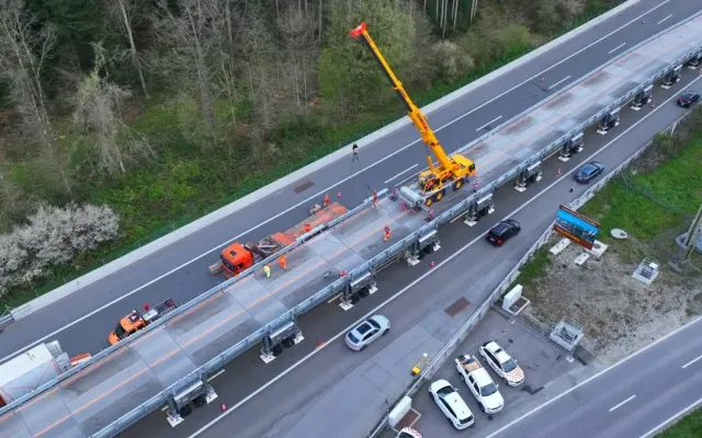 Bakıda yol təmirinə YENİ HƏLL: Küçələri bağlamadan asfaltlamaq mümkün olacaq? - FOTO/VİDEO