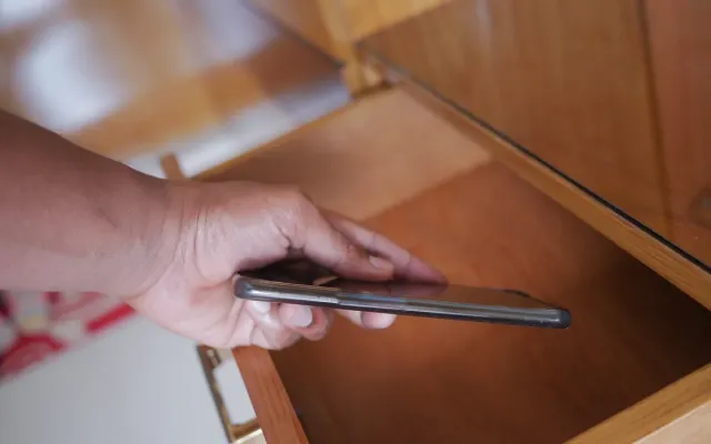 Bakıda "hacı" məşhur məsciddən "iPhone 17 Pro" oğurladı
