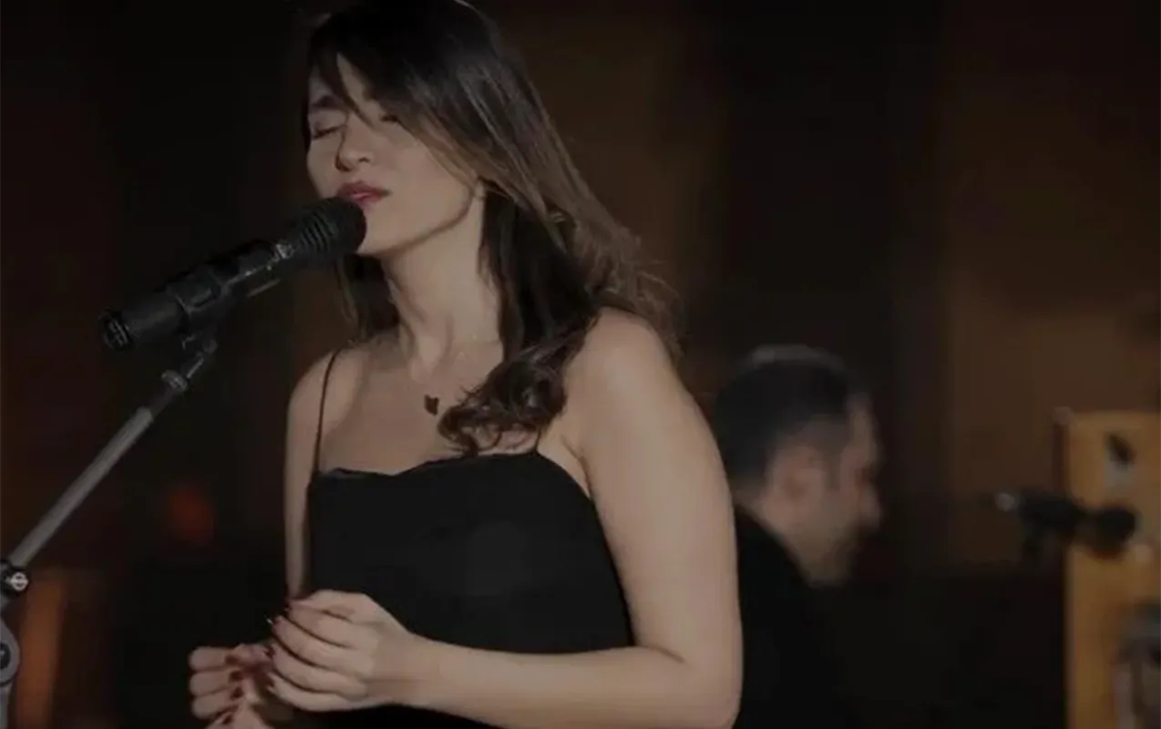 Hicabsız konsert vermişdi - Ağır cəzalandırıldı